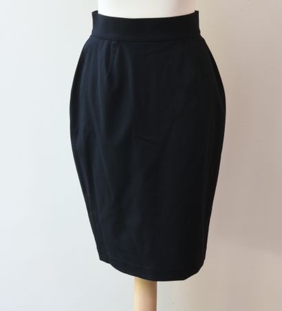 Thierry MUGLER, Paris. Pencil skirt in cold...