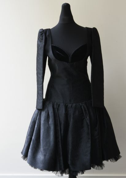 Yves SAINT-LAURENT Left Bank. Black evening...