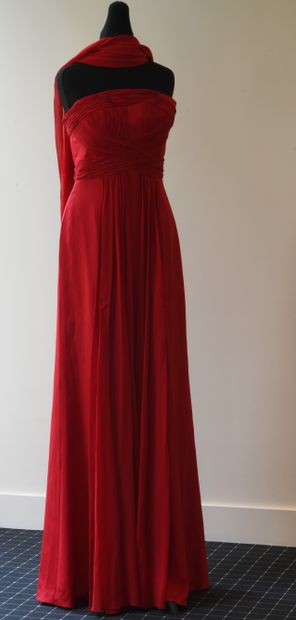 Ugo ZALDI. Strapless evening gown in red...