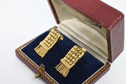 
Paire de pendants d'oreille en or. 




Poids...