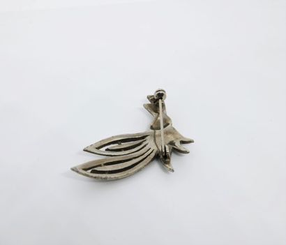 
Petite broche en métal et marcassite 




Poids...