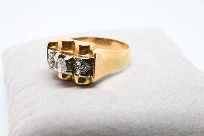 Bague tank des années 1940, monture en or...