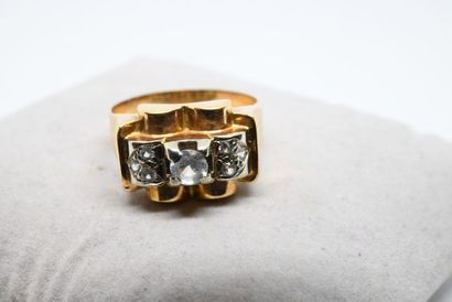 Bague tank des années 1940, monture en or...