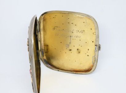Etui à cigarette en argent 800‰ et à décor...