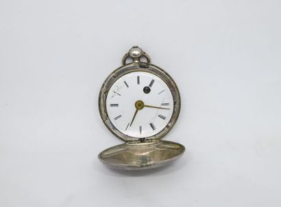 Montre savonnette en argent, cadran émaillé...
