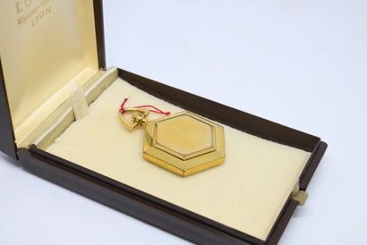 Montre-pendentif de la Maison Murat à Paris,...