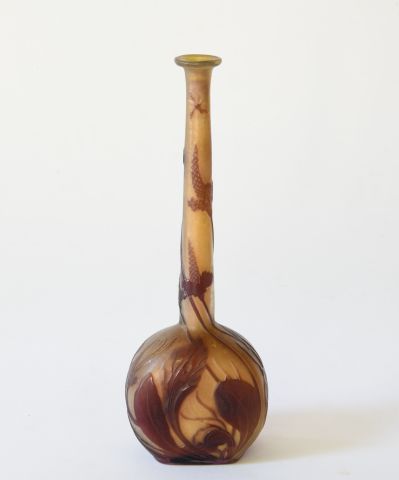 GALLE. Vase soliflore en verre multicouche...