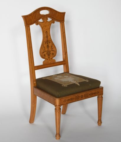 Wooden chair with foliage and net marquetry,...