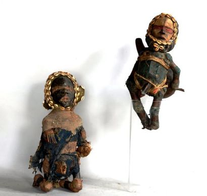 COTE D'IVOIRE 

Deux statues en bois sculpté,...