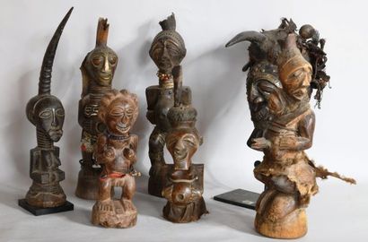 CONGO 

Lot comprenant six fétiches et un...