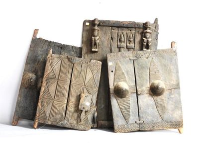 MALI – CONGO 

Lot comprenant quatre portes...