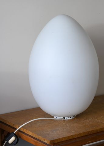 *Dans le goût de MAX INGRAND. 

Grande lampe...