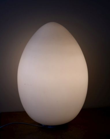 *Dans le goût de MAX INGRAND. 

Grande lampe...
