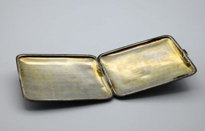 Cigarette case in foreign silver 

Swiss...
