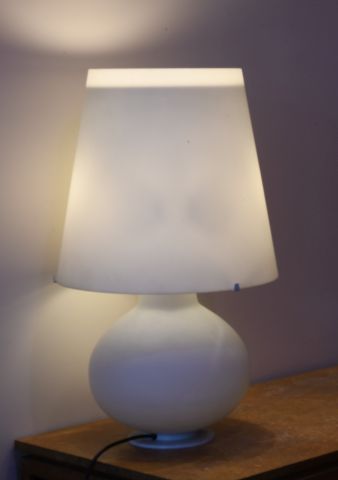* Dans le goût de MAX INGRAND. 

Grande lampe...