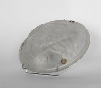 Vasque en verre pressé-moulé et dépoli, à...