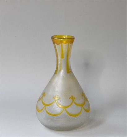 LEGRAS. 

Vase in frosted glass double layer...