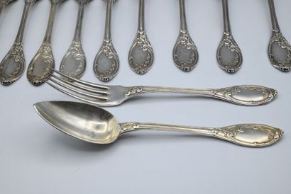 Ensemble de six couverts à entremets en argent,...