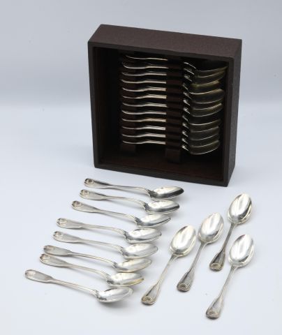 Set of twenty-four silver mocha spoons shell...