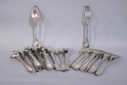 Suite de douze couverts en argent modèle...