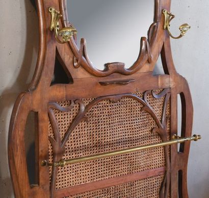 
Important porte-manteau en acajou et laiton...