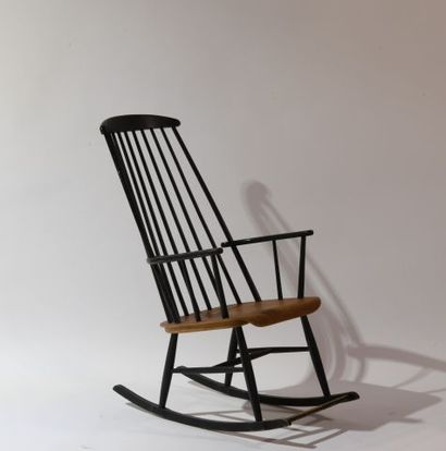 Ilmari TAPIOVAARA (1914-1999) Fauteuil à...