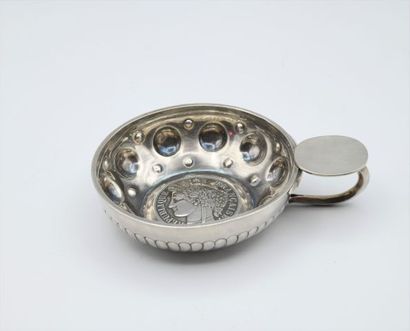 Important silver wine tasting with embossed...