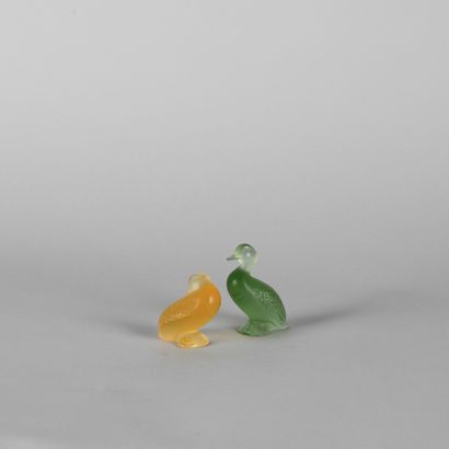 LALIQUE, France. 

Canard et cane

Deux sujets...