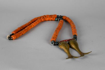 Collier Naga composé d'un ensemble de perles...