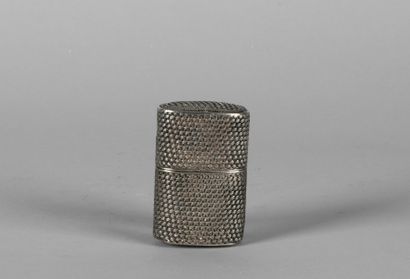 Boite en argent 800‰, à motif de vanneries....