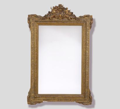 Miroir rectangulaire, le cadre en bois et...