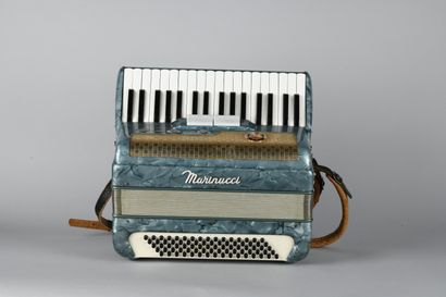 Accordéon chromatique Marinucci touches pianos...