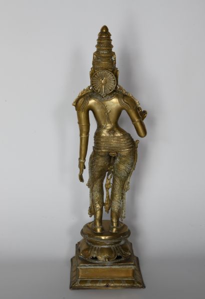Inde XXe. Parvati debout. 

Importante statue...