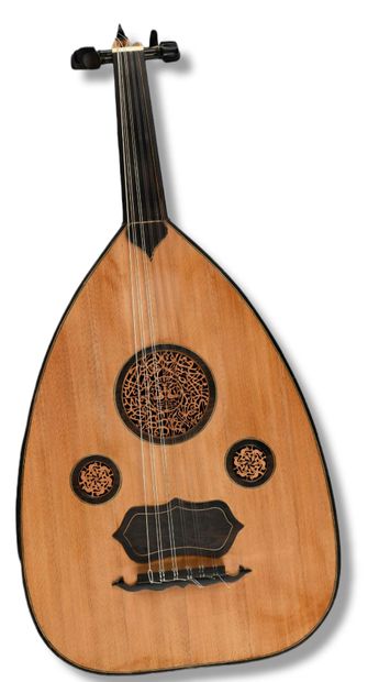 OUD d'étude fabrication marocaine 

H : 84...