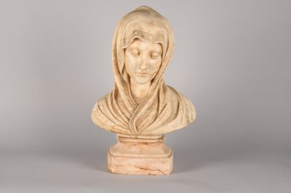 *Buste de la Vierge en marbre sculpté.

Signé...