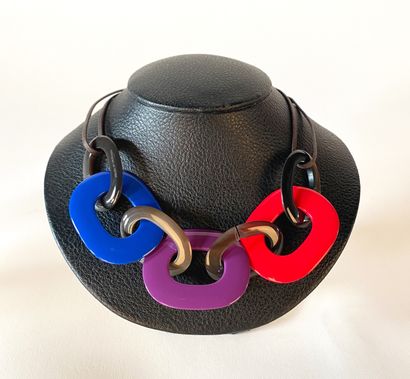 HERMES. Karamba necklace in horn and lacquered...