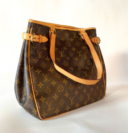 LOUIS VUITTON. Batignolles bag in Monogram...