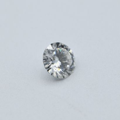 Moissanite of round fancy shape of about...