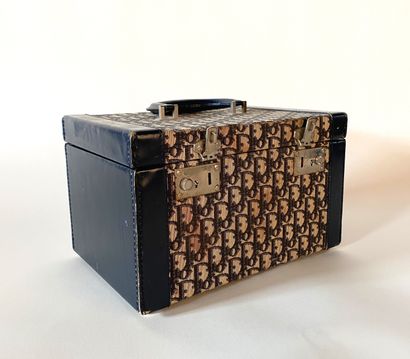 CHRISTIAN DIOR. Vanity case Dior Oblique...