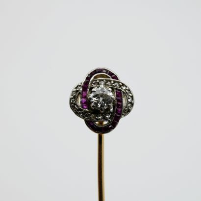 Tie pin, Art Deco period, of polylobed shape...