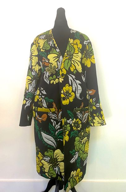 DRIES VAN NOTEN. Mid-season coat oversized...