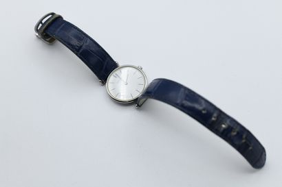 Ladies' watch bracelet from the house of...