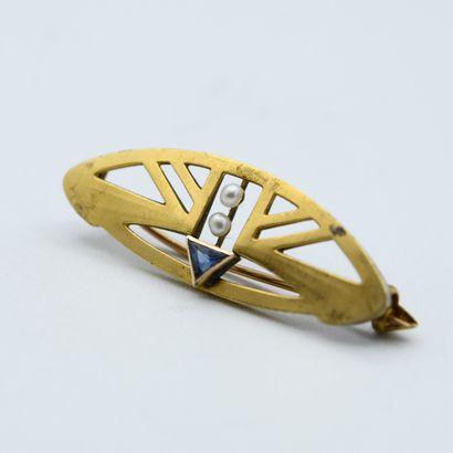 Yellow gold 585‰ brooch, geometric design...