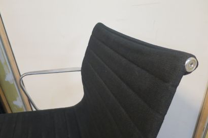 Charles Ray EAMES (1907-1978) pour Hermann...