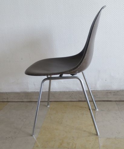 Charles Ray EAMES (1907-1978) pour Hermann...