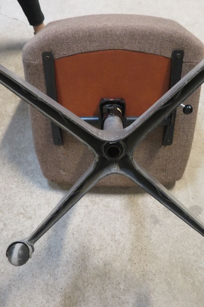 Vico Magistretti pour KARTELL. 

Fauteuil...