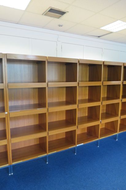 Elément de bibliothèque en bois de placage,...