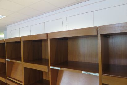 Elément de bibliothèque en bois de placage,...