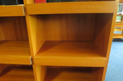 Elément de bibliothèque en bois de placage,...