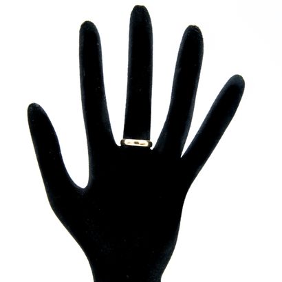 Yellow gold wedding ring, engraved inside

Owl...